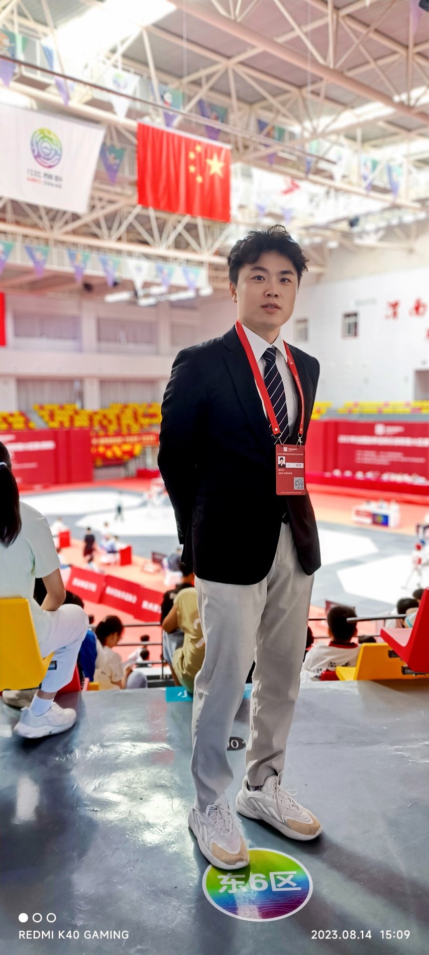 薛仁华馆长在赛事场馆